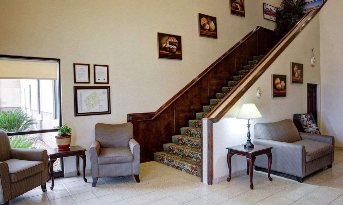 Rockdale Hotel | Quality Inn Rockdale