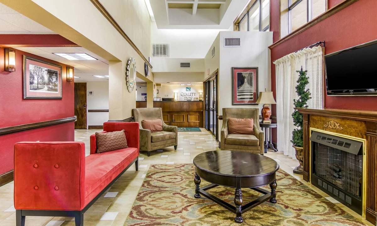 Stone Mountain Hotel | Quality Inn Stone Mountain