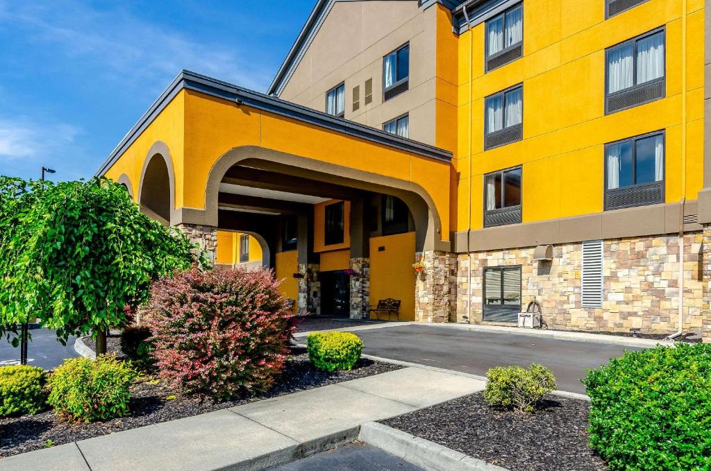 Abingdon Hotel | Quality Inn & Suites Abingdon
