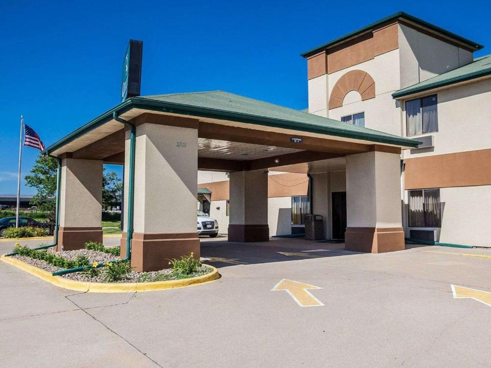 Altoona Hotel | Quality Inn & Suites Altoona - Des Moines