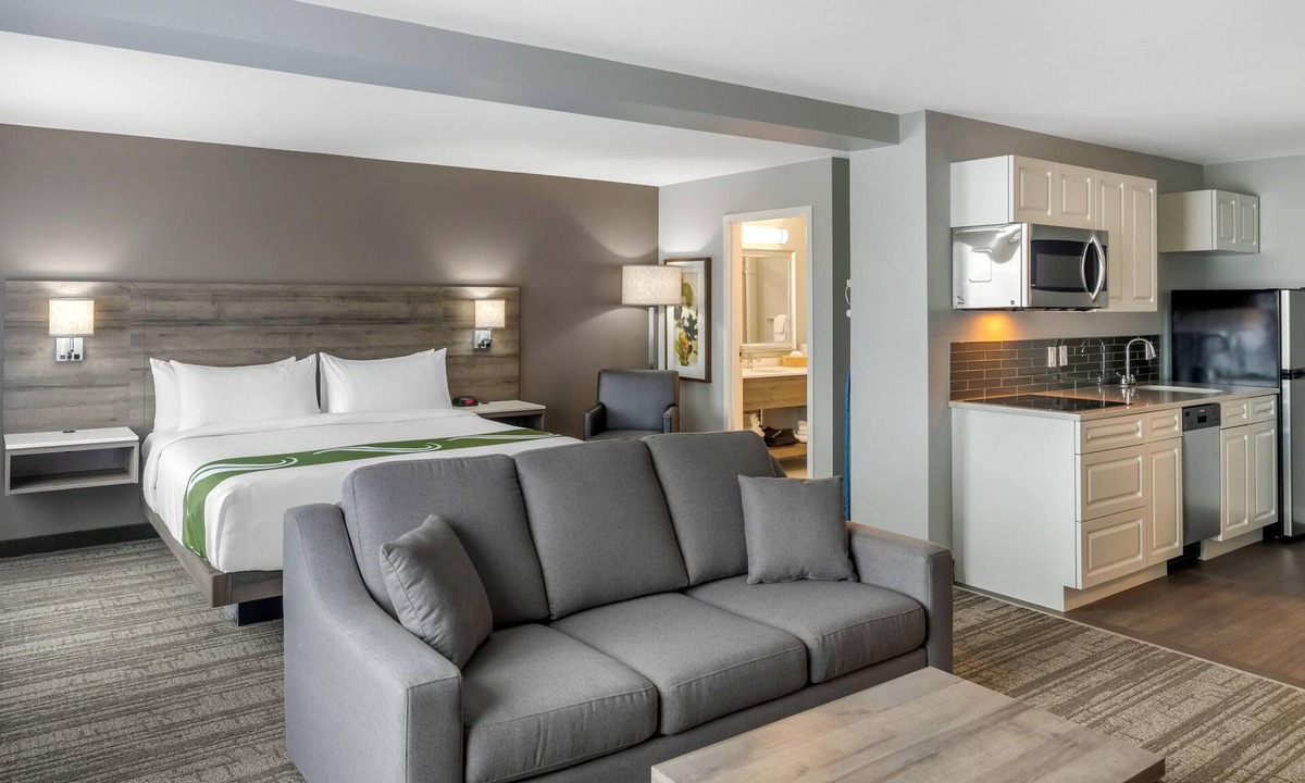 Fredericton Hotel | Quality Inn & Suites Amsterdam