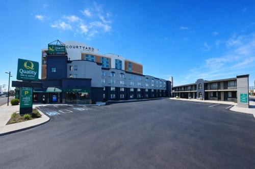 Fallsview Hotel | Quality Inn & Suites
