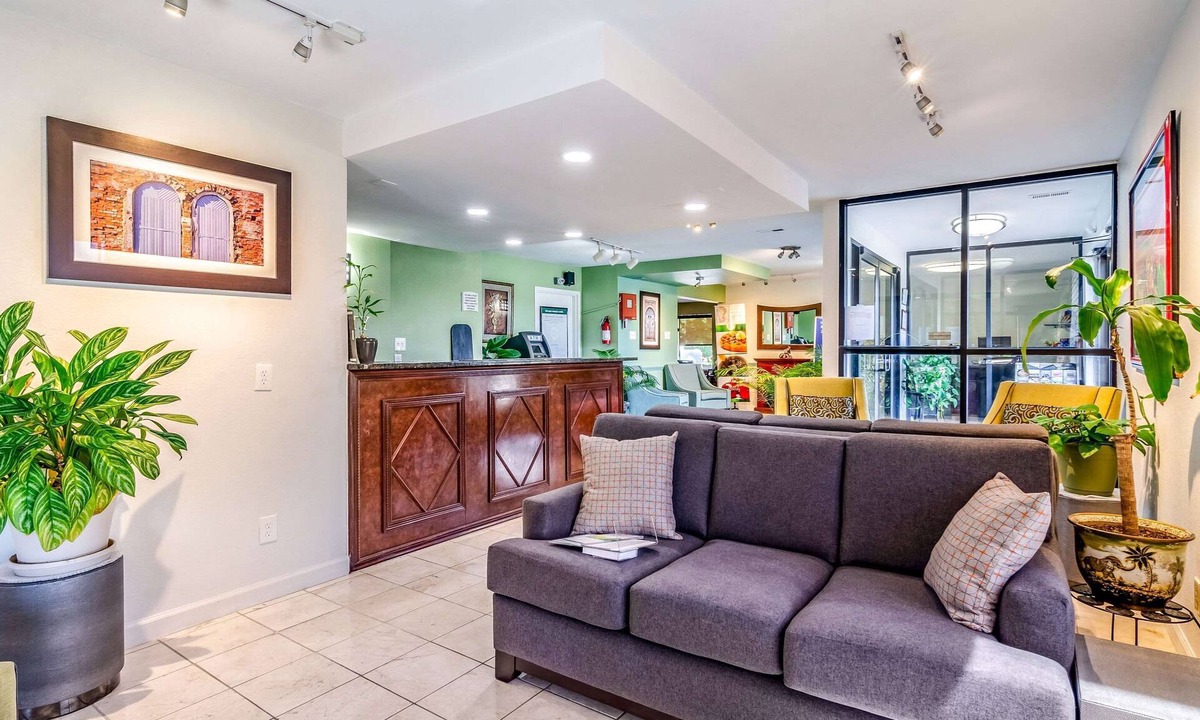Creedmoor Hotel | Quality Inn & Suites Creedmoor - Butner