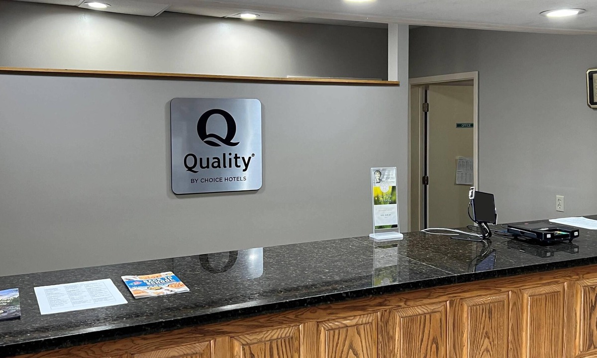 Grants Hotel | Quality Inn & Suites Grants - I-40