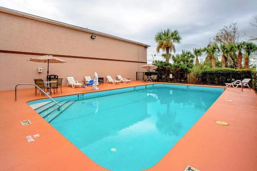 Boys Ranch Hotel | Quality Inn & Suites Live Oak I-10 Exit 283