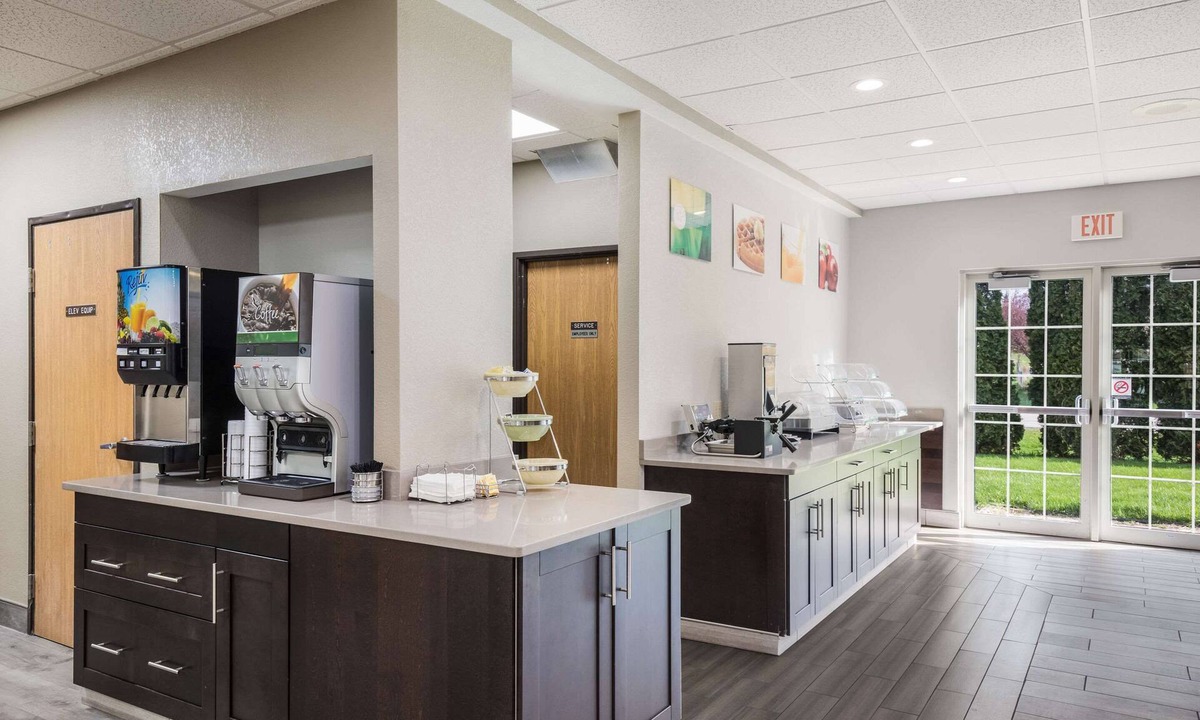 Lodi Hotel | Quality Inn & Suites Lodi I-90