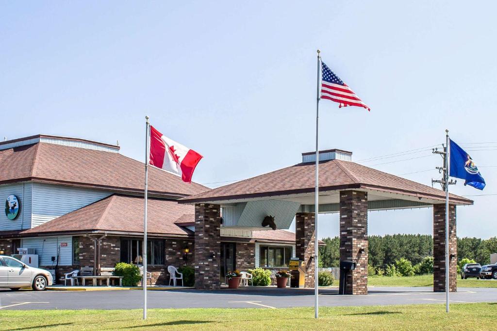 Newberry Hotel | Quality Inn & Suites Newberry