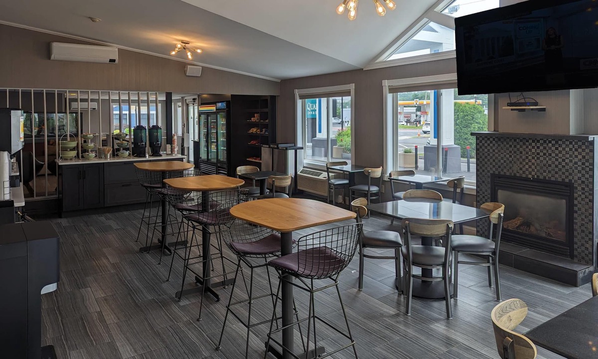 Northampton Hotel | Quality Inn & Suites Northampton - Amherst