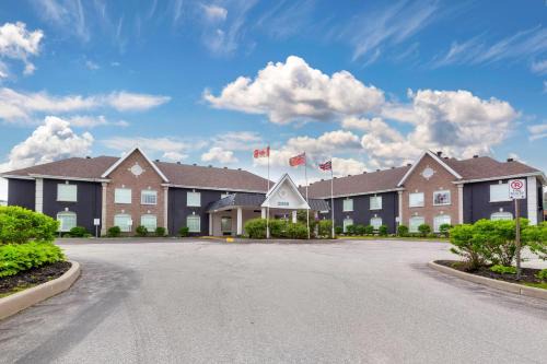 Clearview Hotel | Quality Inn & Suites Oakville-Mississauga