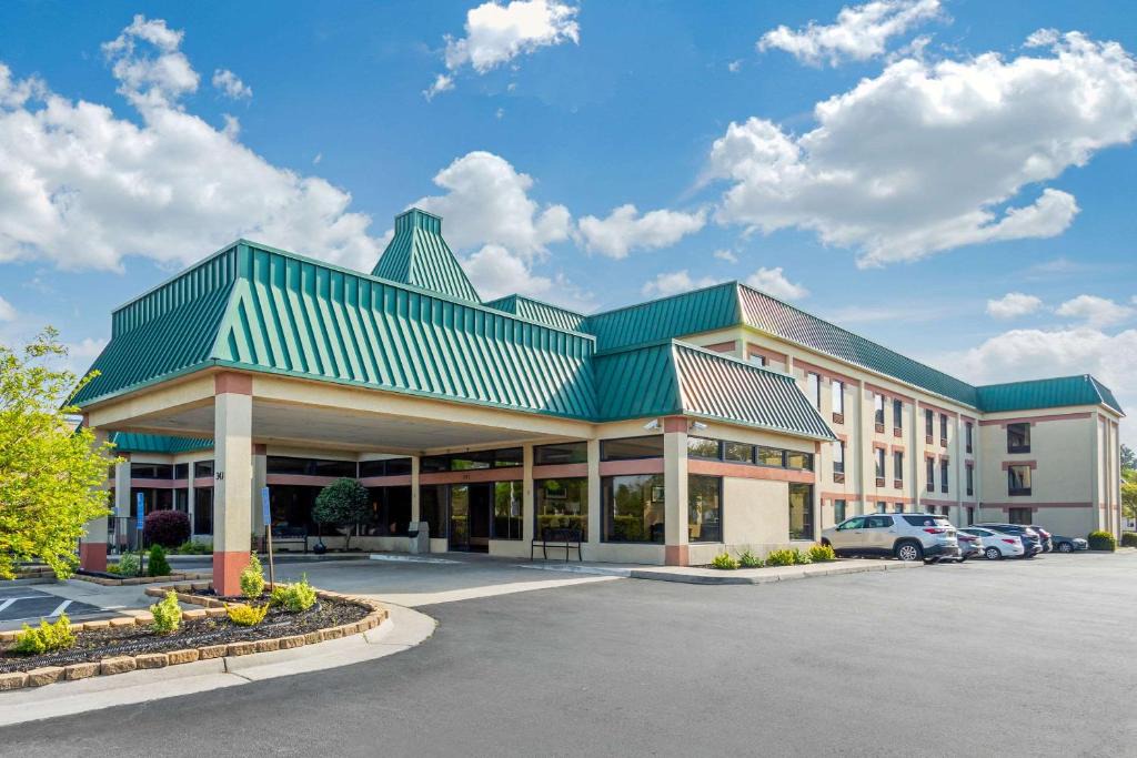 Portsmouth Hotel | Quality Inn & Suites Olde Town