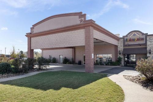 Paragould Hotel | Quality Inn & Suites Paragould