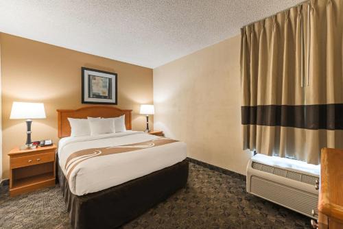 Portage Hotel | Quality Inn & Suites Portage Central