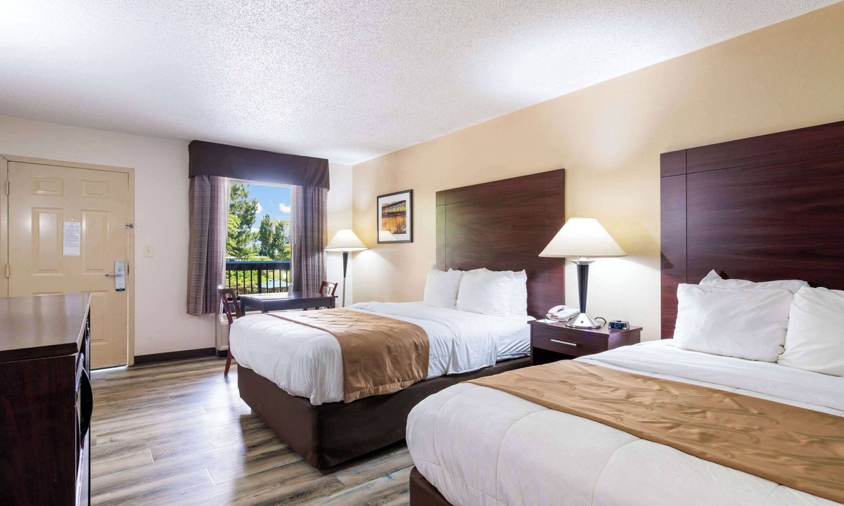 Rockingham Hotel | Quality Inn & Suites Rockingham