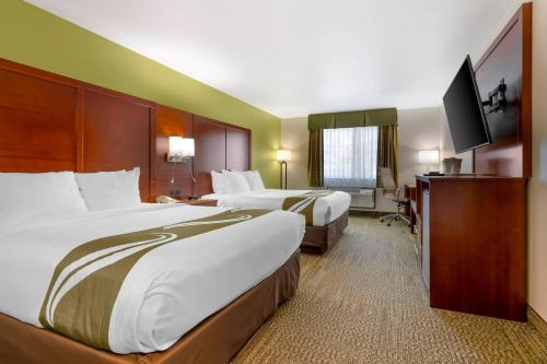 Stoughton Hotel | Quality Inn & Suites Stoughton - Madison South