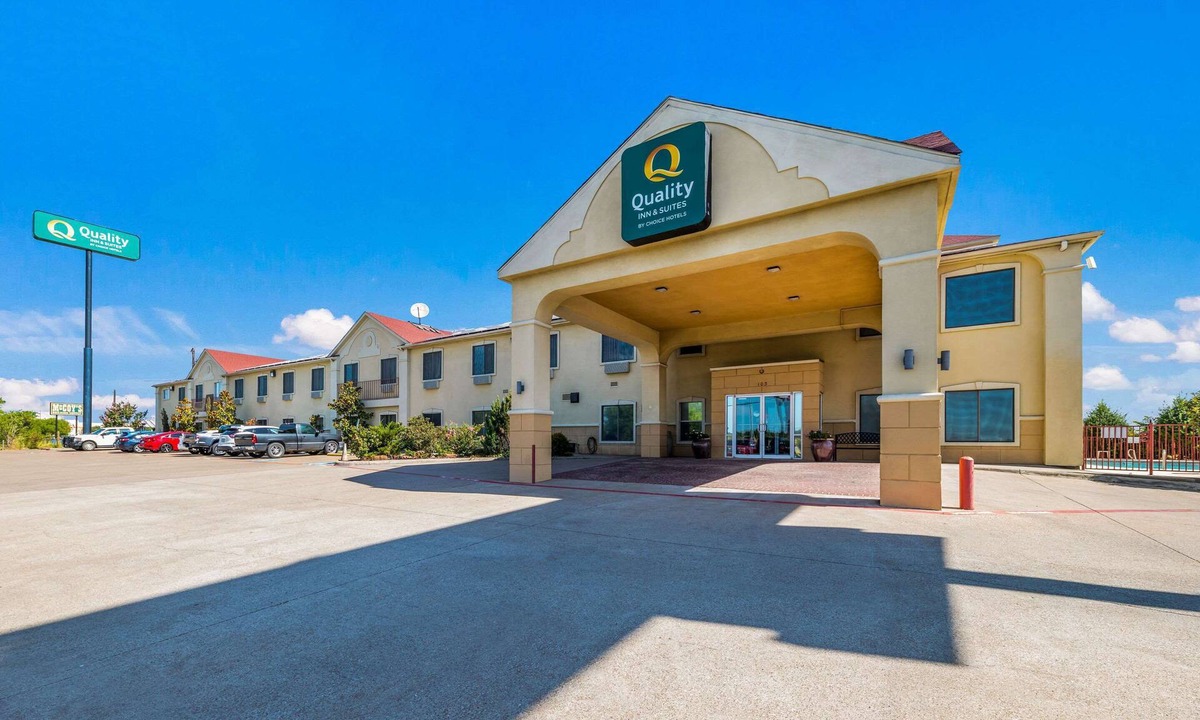 Terrell Hotel | Quality Inn & Suites Terrell