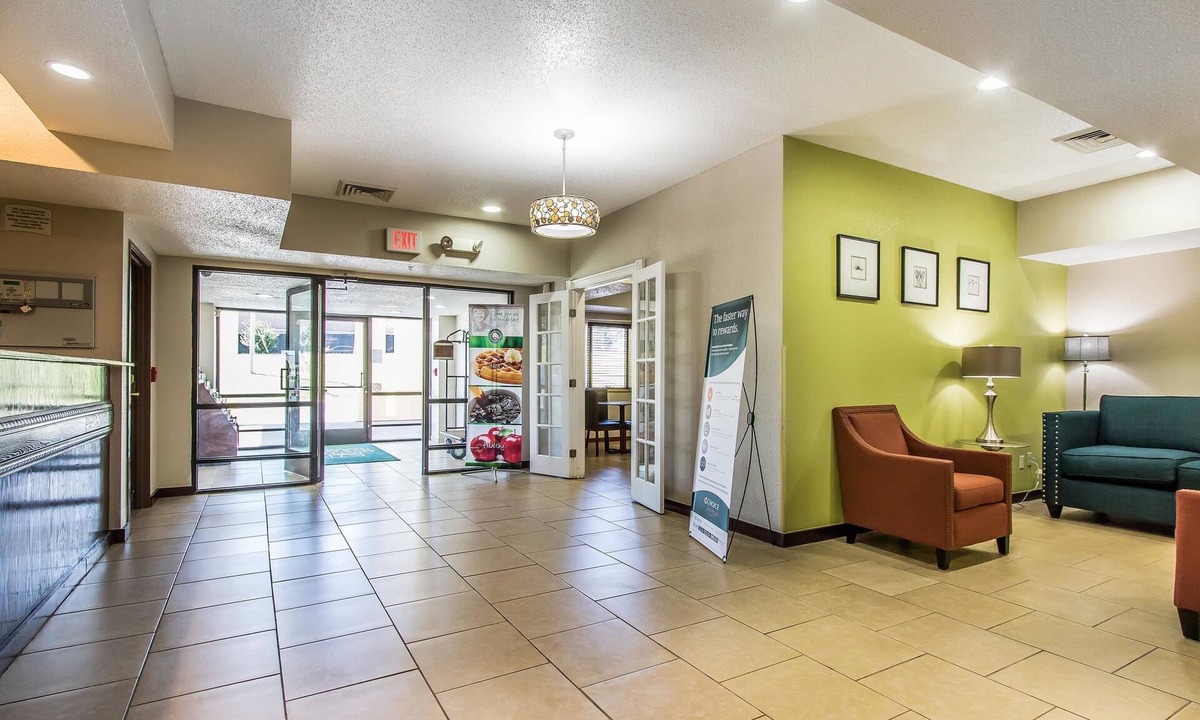 La Vergne Hotel | Quality Inn & Suites