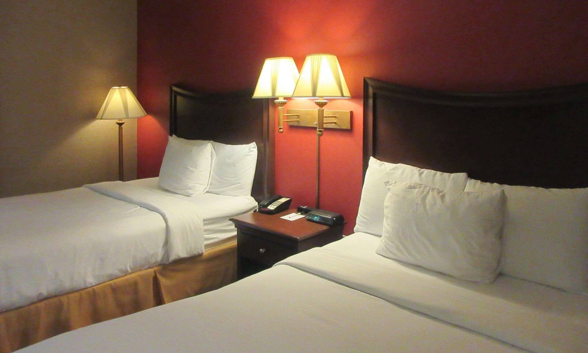 Owego Hotel | Quality Inn & Suites