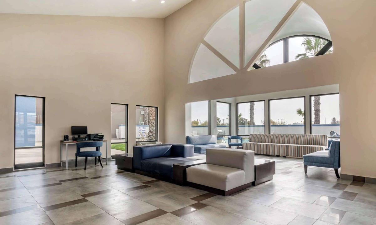 Nut Tree Hotel | Quality Inn & Suites Vacaville