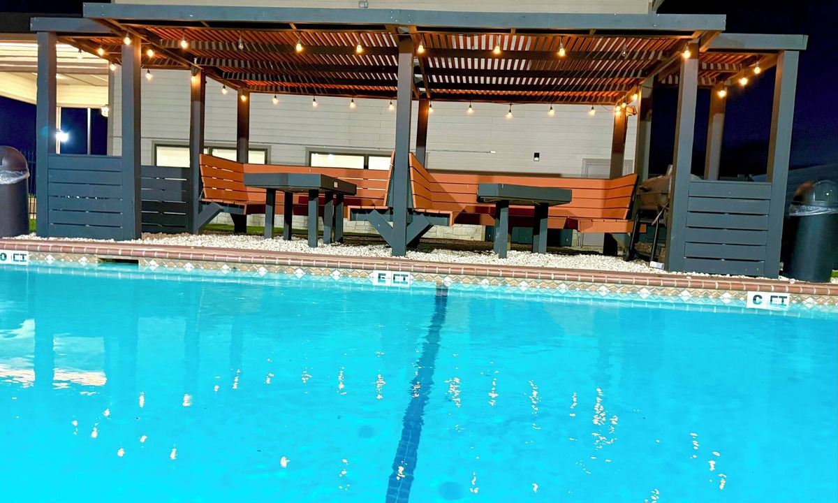 Victoria Hotel | Quality Inn & Suites Victoria South