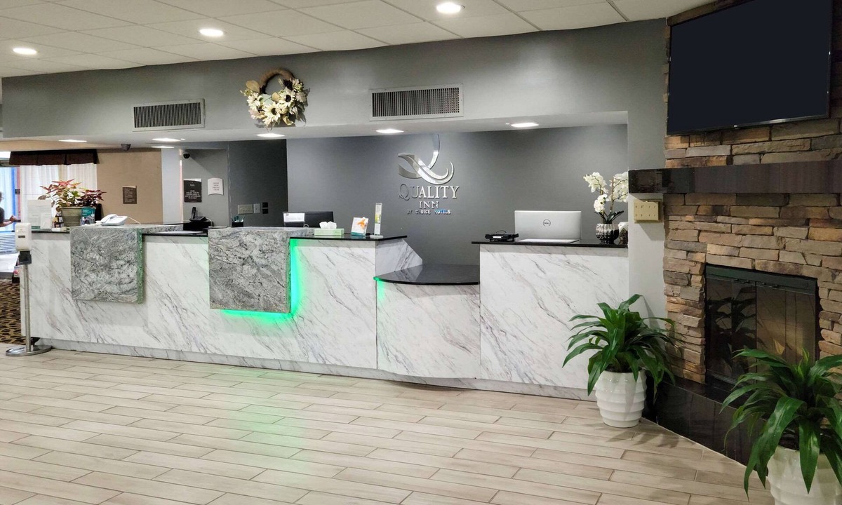 Terre Haute Hotel | Quality Inn Terre Haute University Area