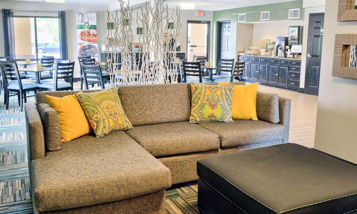 Thornburg Hotel | Quality Inn Thornburg