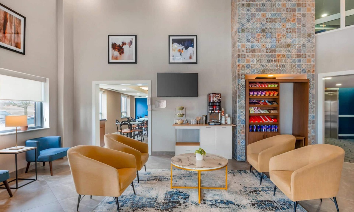 Whitby Hotel | Quality Suites Whitby