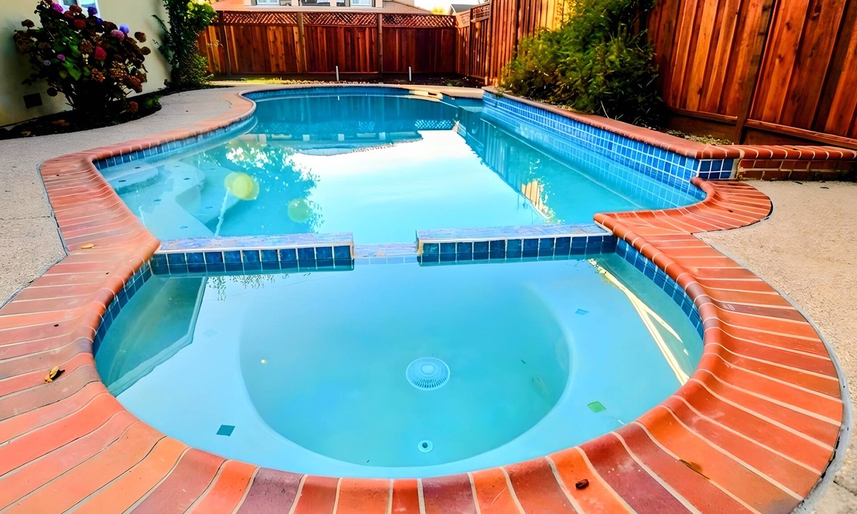 Union City House | Quarry Lake Oasis: Pool, Game Room, Fruit Trees!