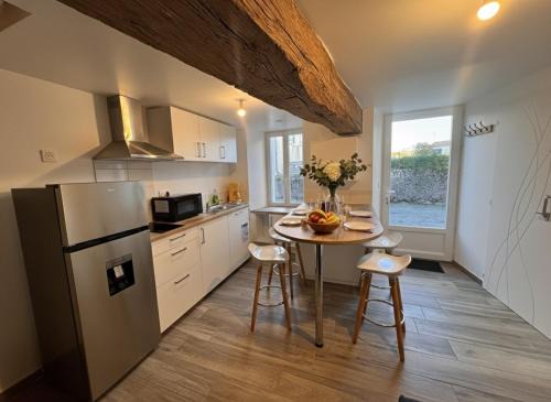 Sevremont House | Quartier du Roy -15min du Parc -by R&G