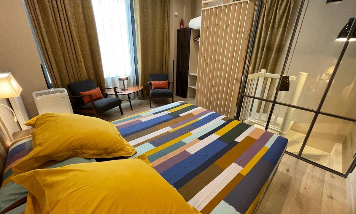 11th Arrondissement Apartment | Quartier Voltaire - Rue Pache