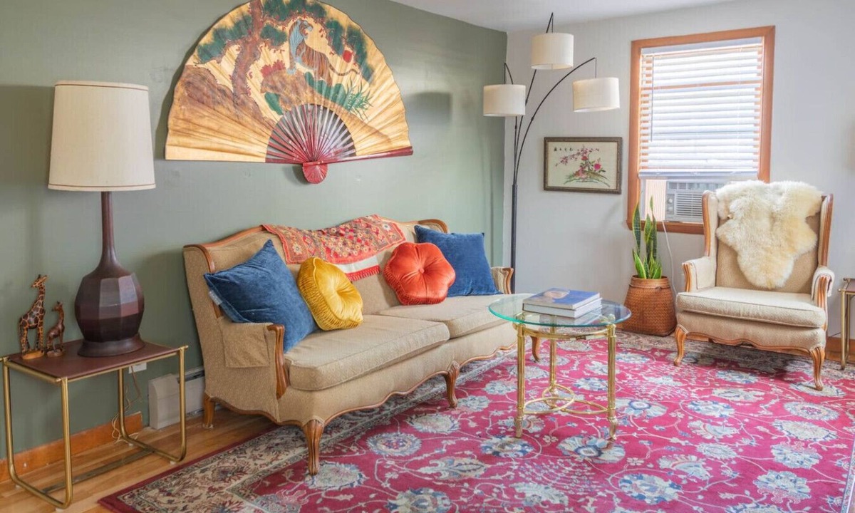 South End Apartment | Queen City Lakeside Apartment