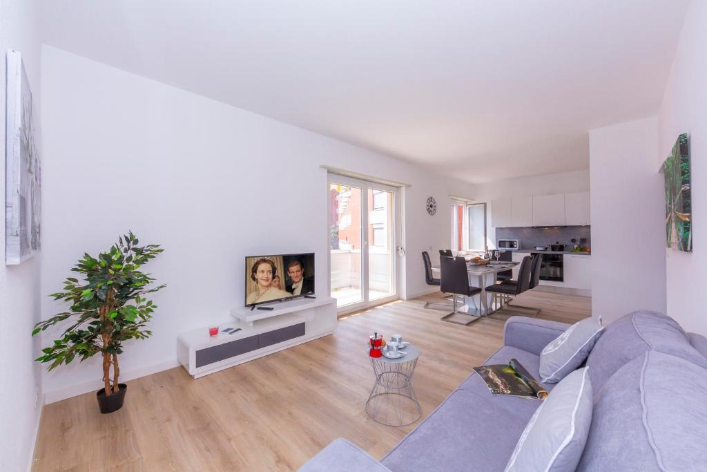 Lugano Apartment | Queen Home