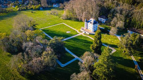 Martel Bed & Breakfast | Queen's Escape