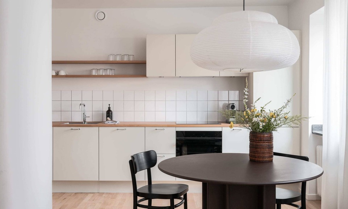 Indre By Apartment | Queens Courtyard 2BR apartment by Daniel & Jacob's