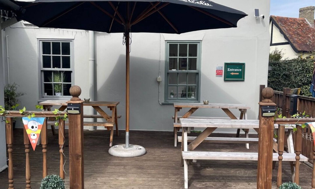 Littlebury Hotel | Queens Head Inn