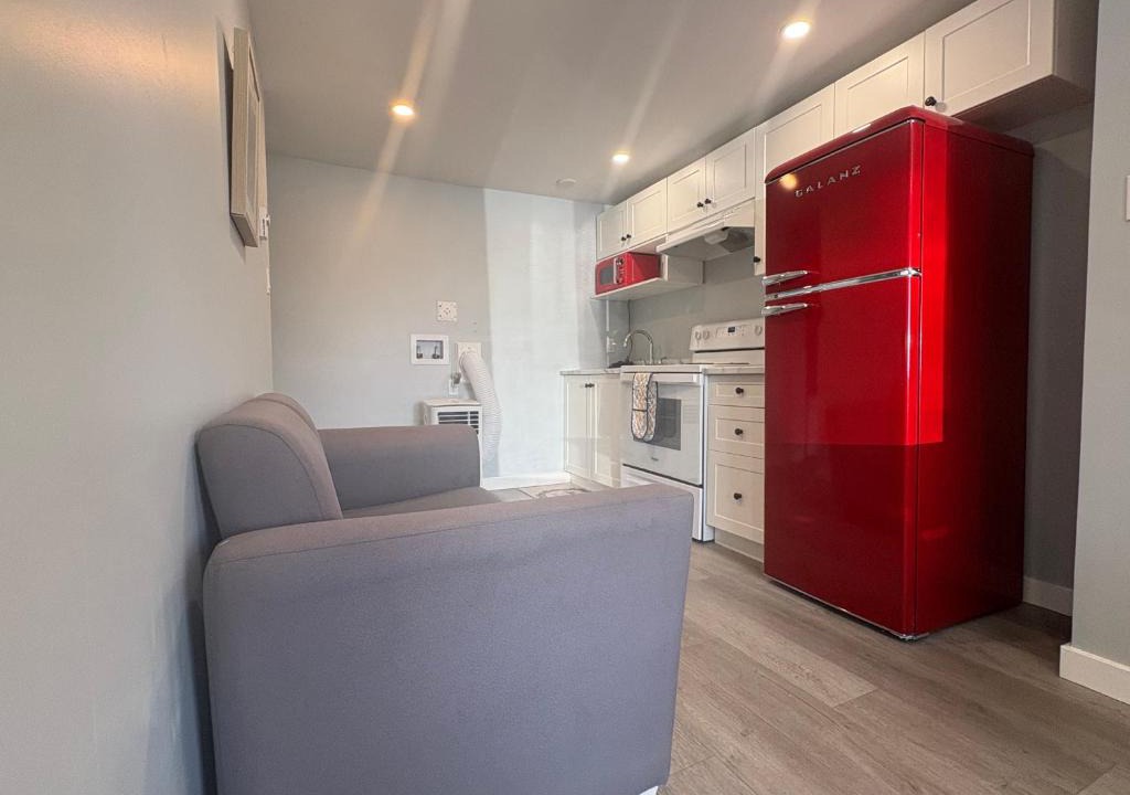 Moncton Bed & Breakfast | Queens Villa Bed and Breakfast