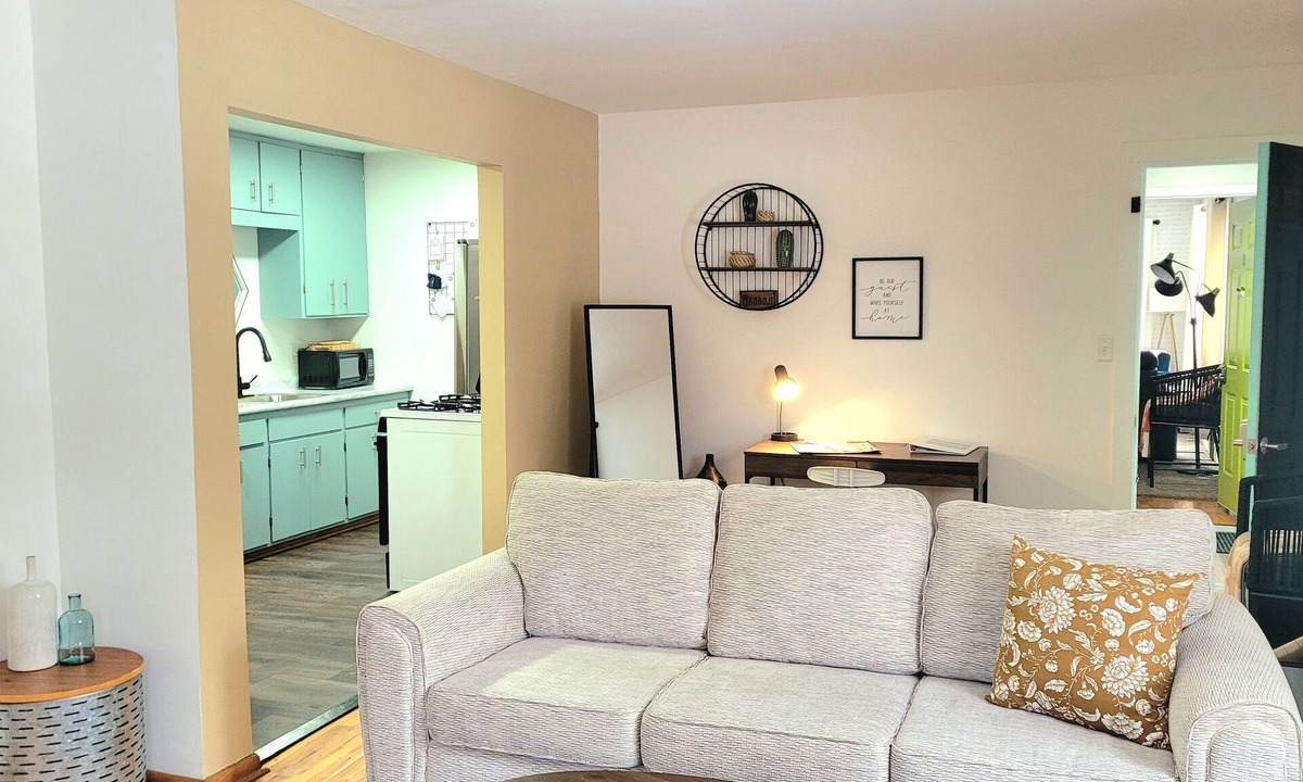 West Okoboji Apartment | Quiet 1 bedroom in Milford with King Bed