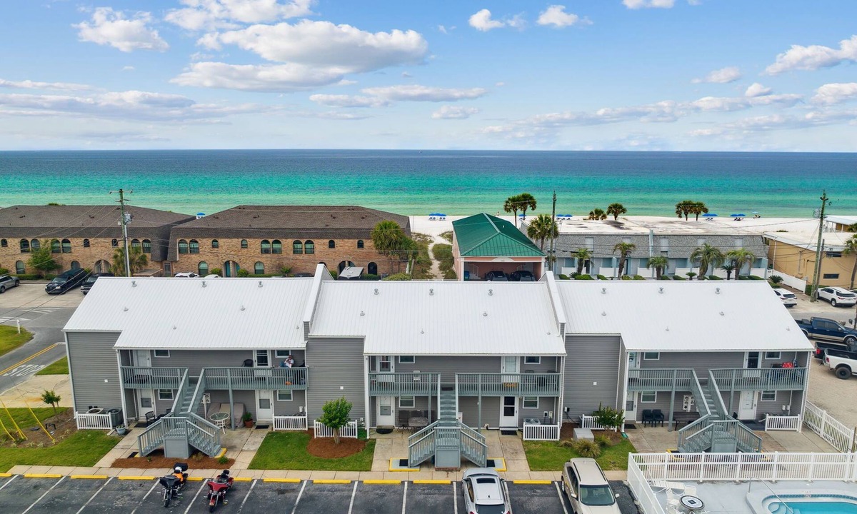 Silver Sands Beach Condo | Quiet 1BR Condo. Private beach access. Early check-in at no cost-when available.