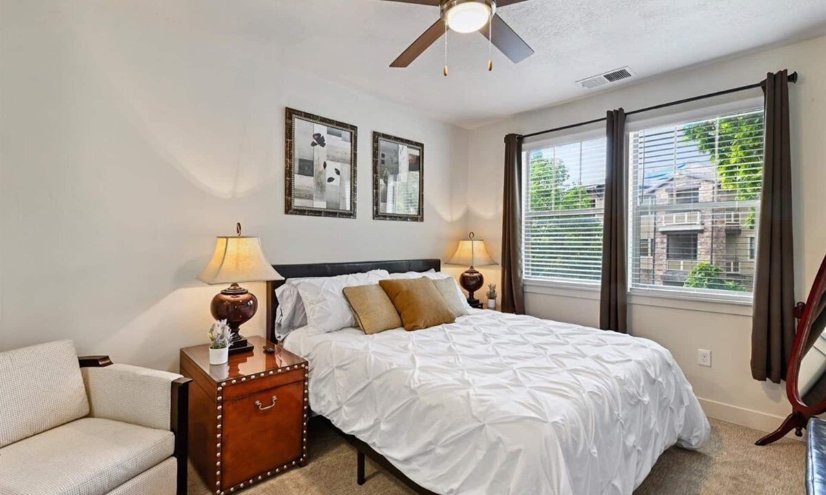 South Jordan Apartment | Quiet 2BR/2BA Near Hiking & Trails, Parks & Summer Fun – Spacious 1,300 Sq Ft