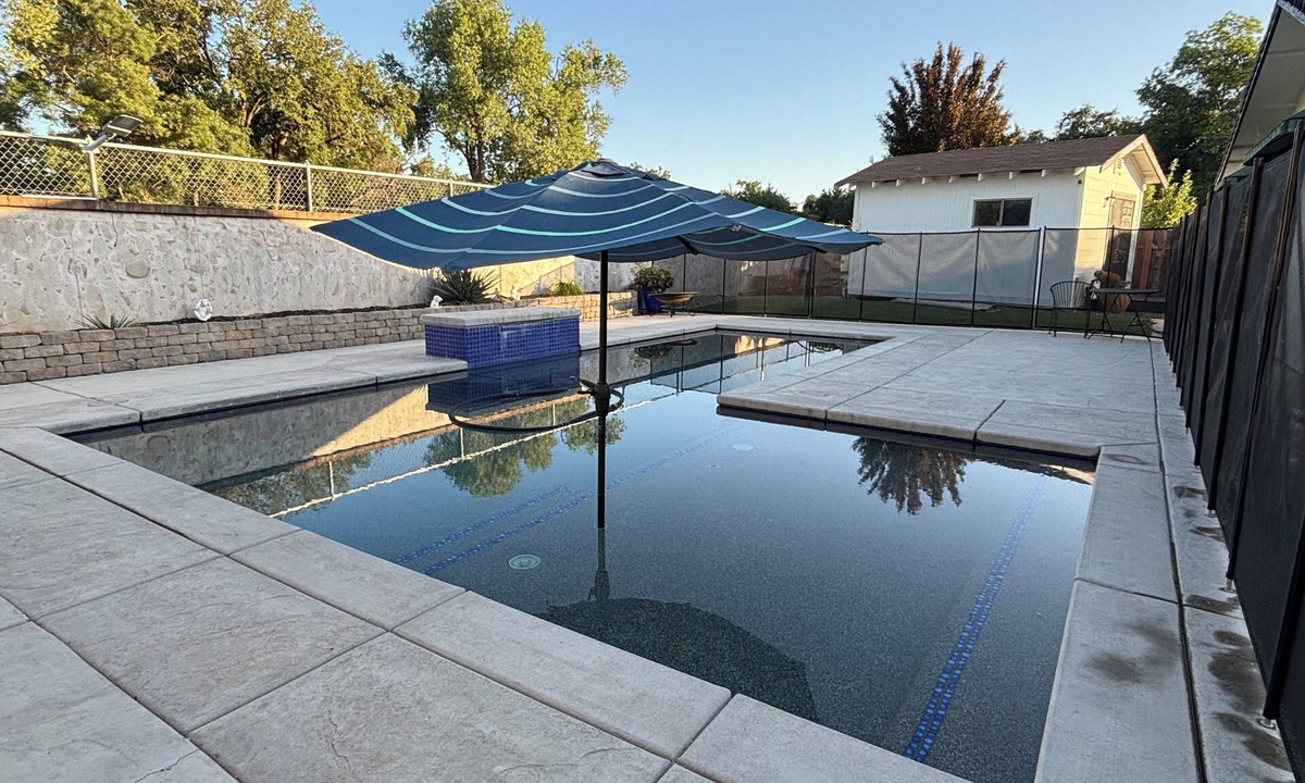 Downtown House | Quiet 3-bedroom house in Lincoln with pool