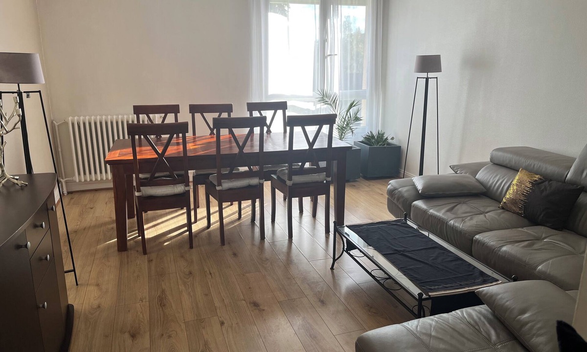 Bretigny-sur-Orge Apartment | Quiet 4-bedroom apartment