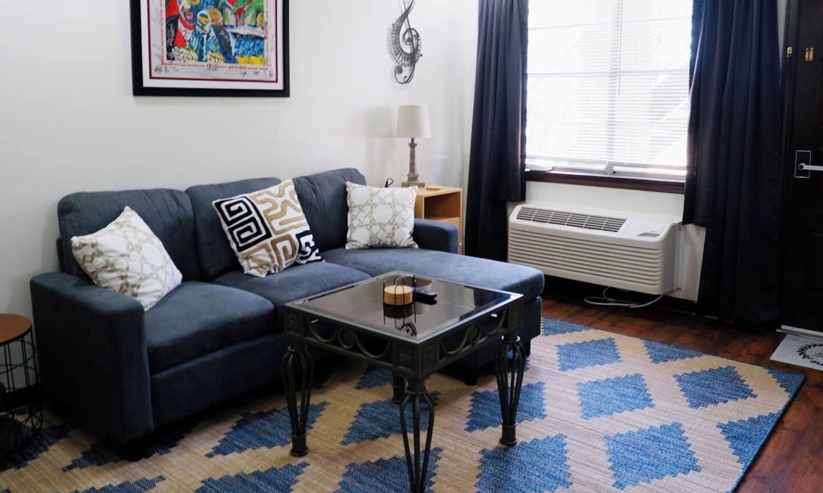 Alexandria Apartment | Quiet Acadian 1BR Retreat+Easy Parking by Ponytail