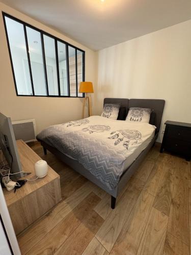 Saint-Mammes Apartment | Quiet accommodation near train station