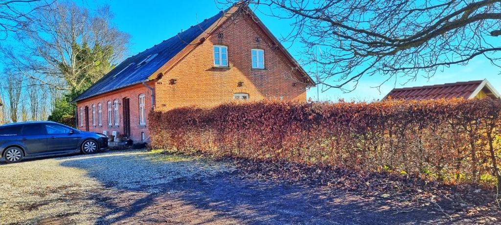 Tilst Apartment | Quiet and cozy apartment close to nature in villa.
