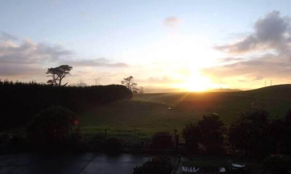 Baylys Beach Apartment | Quiet and spacious country apartment