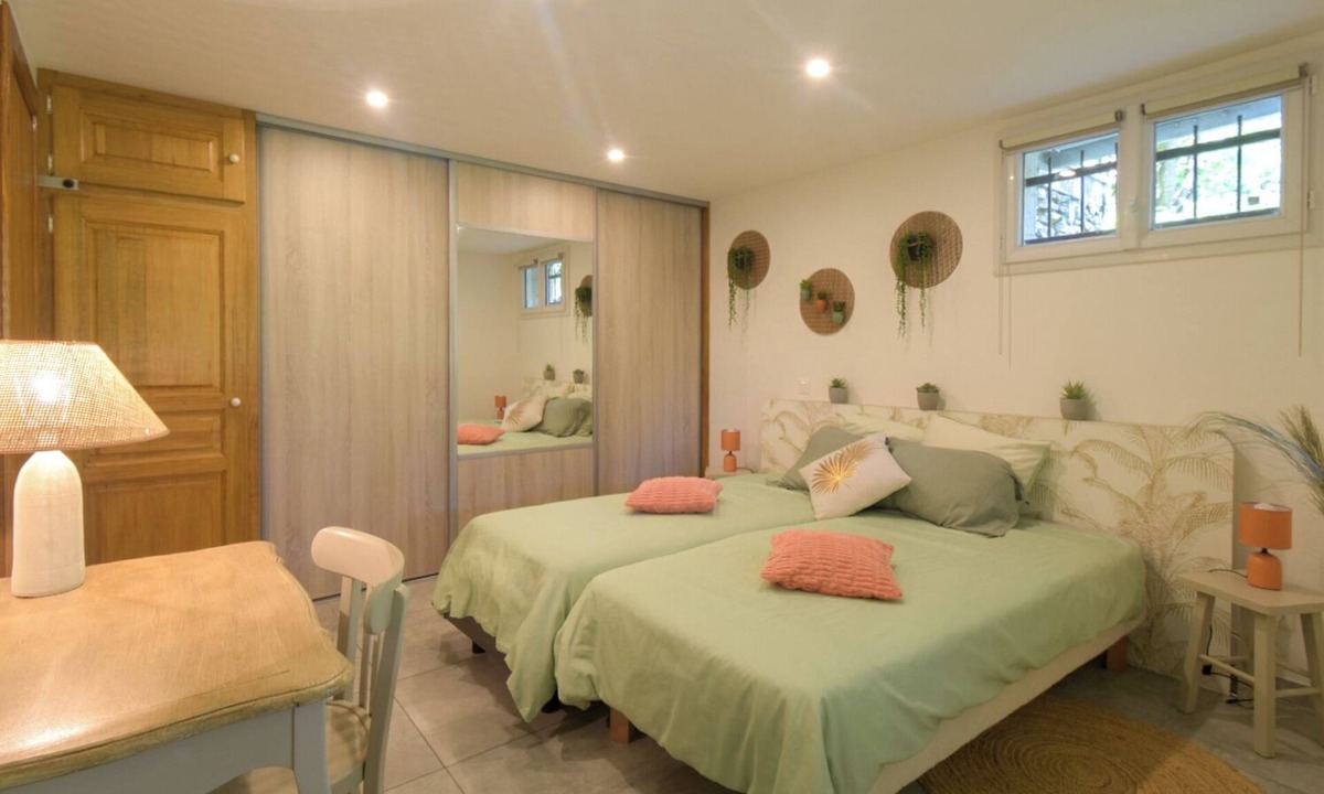 Porcieu-Amblagnieu Apartment | Quiet apartment in a green setting.