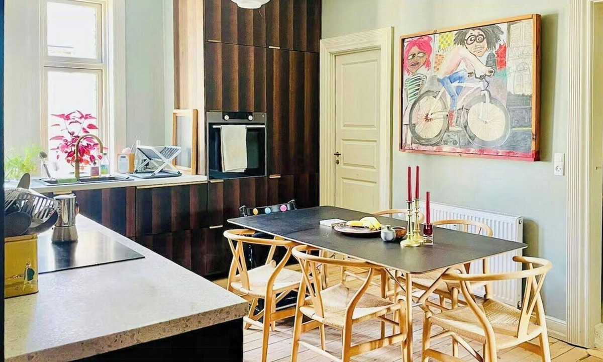 Frederiksberg Apartment | Quiet apartment with balcony by Frederiksberg Have