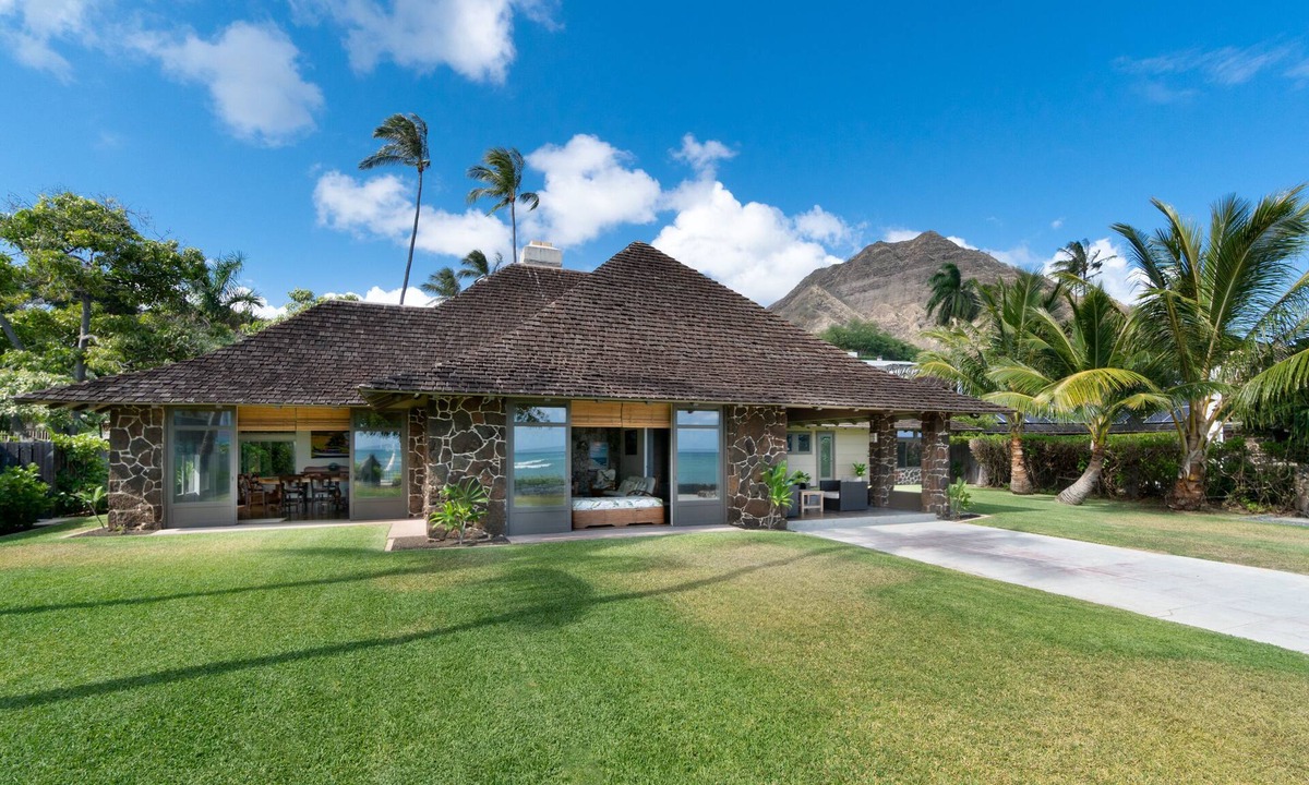 Diamond Head - Kapahulu - St. Louis House | Quiet Beachfront Home at the Base Of Diamond Head