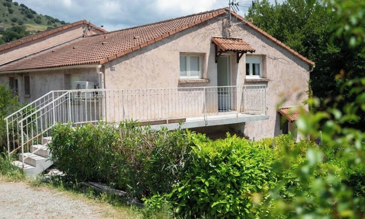 Panatieri Apartment | Quiet, cocooning apartment 1.2km from the center. Mountain and river views nearby