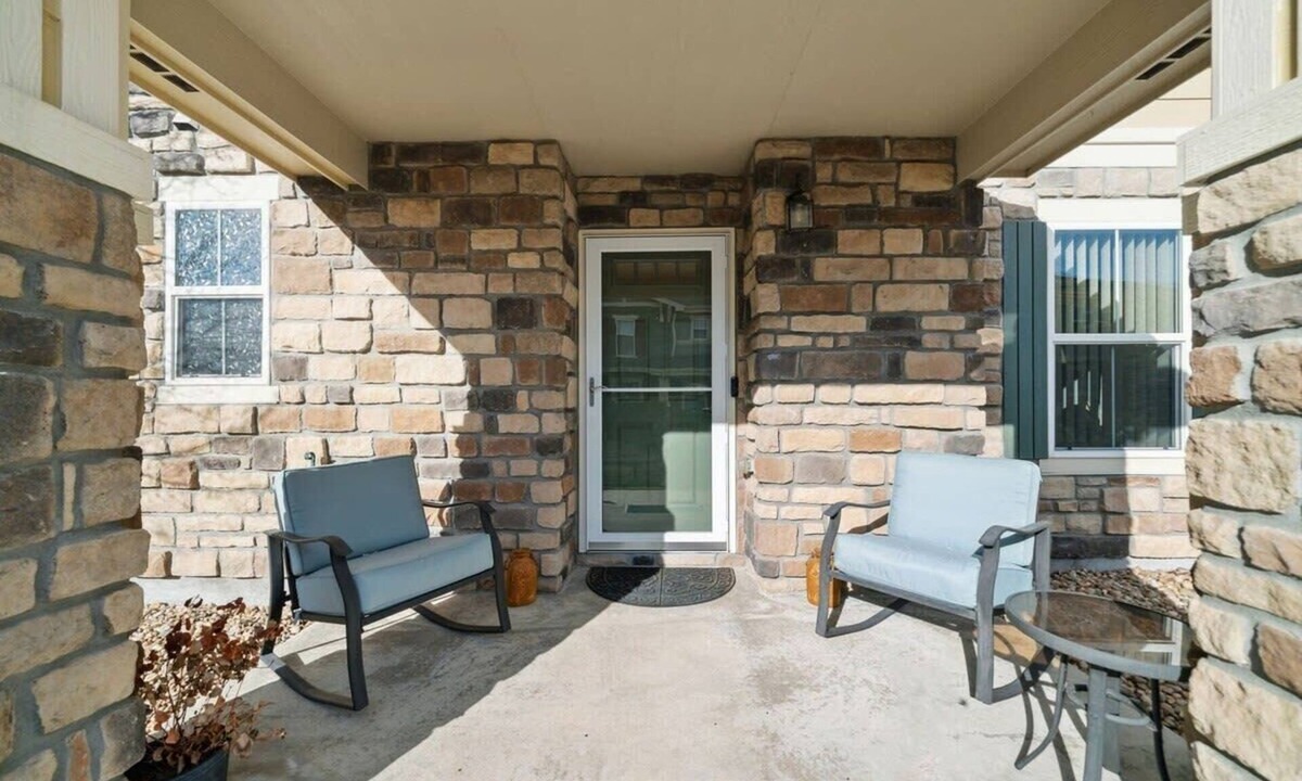 Walnut Grove Apartment | Quiet Comfort Townhome - Your Home away from Home!