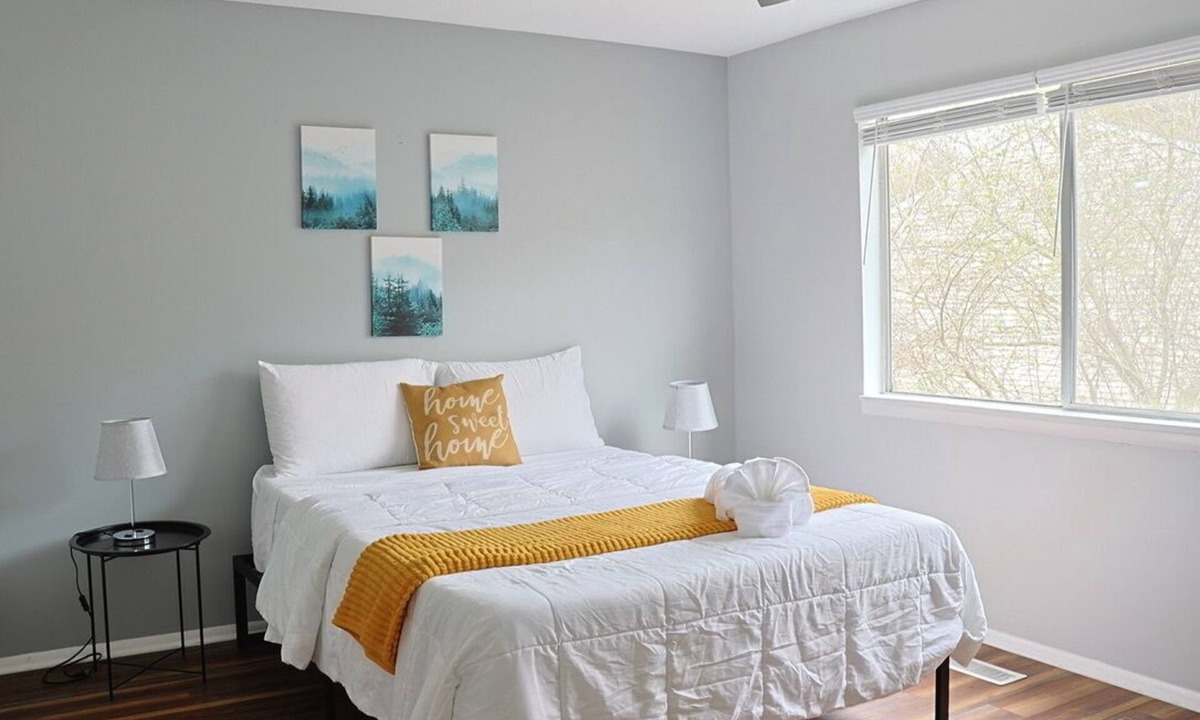 Chapel Hill Condo | Quiet Condo near Bolin Creek Trail & Close to UNC